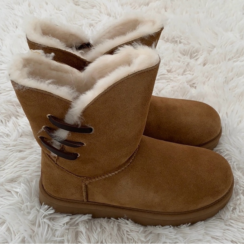 UGG Tan Winter Boots - Picture 2 of 8